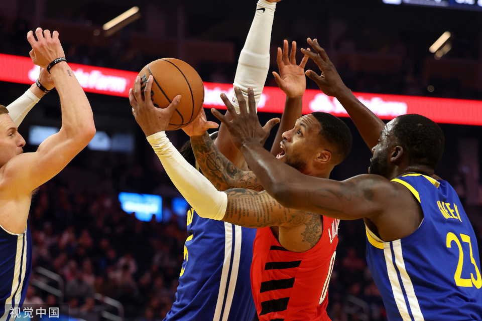 包含开拓者外线火力强劲暗示下一场攻势猛烈的词条