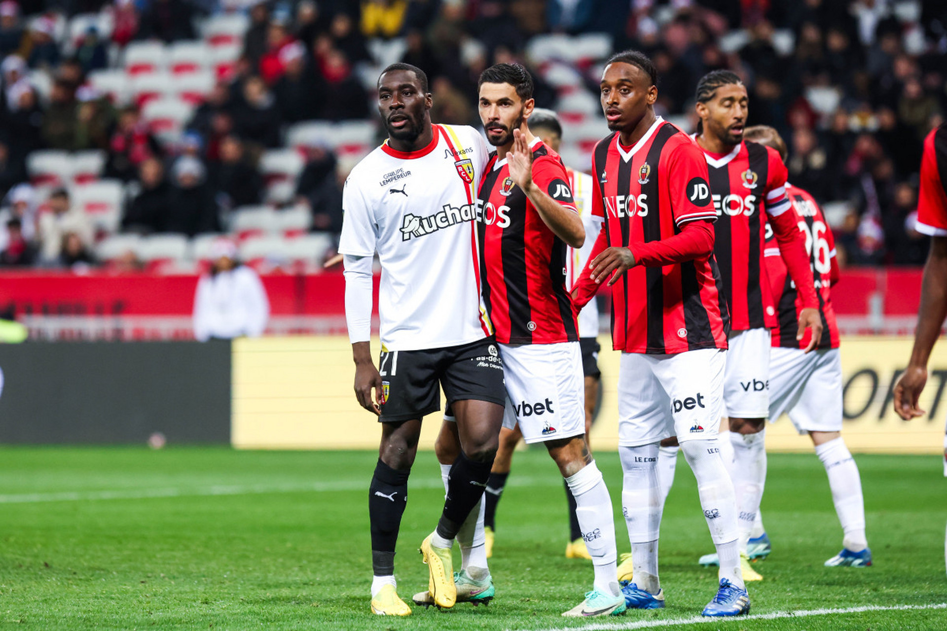 尼斯主场大胜，法甲排名大幅提升