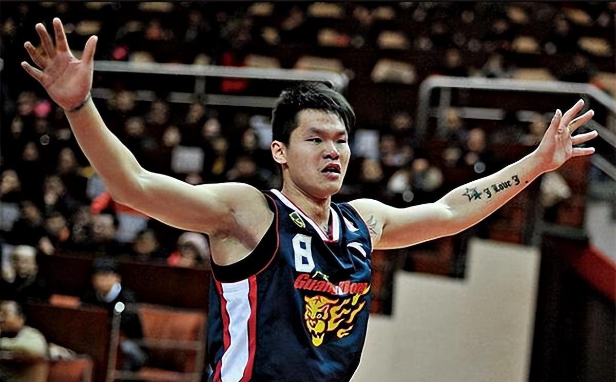 亚洲篮球名将复出，球队实力再添一员战将
