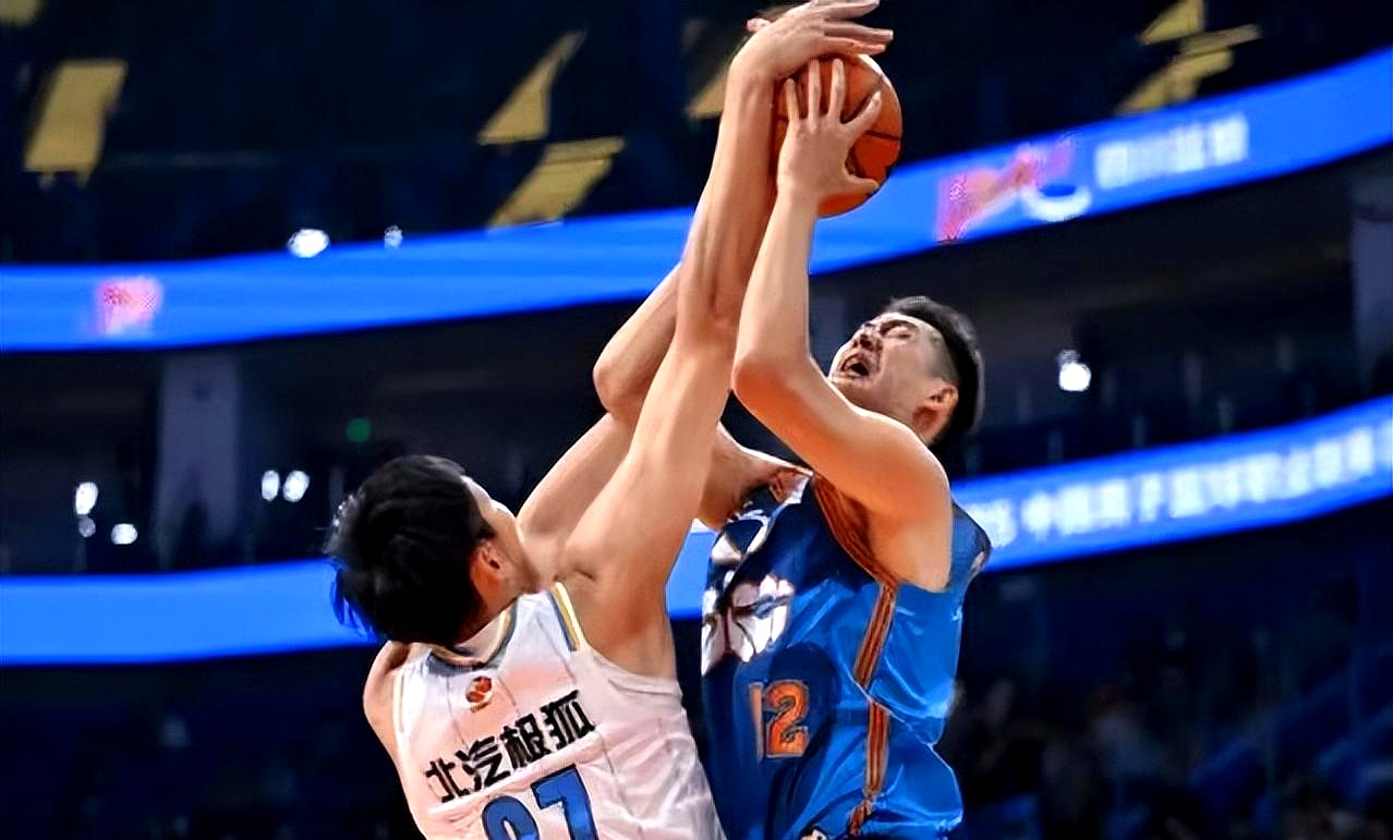 柏林联队以出色表现夺得胜利