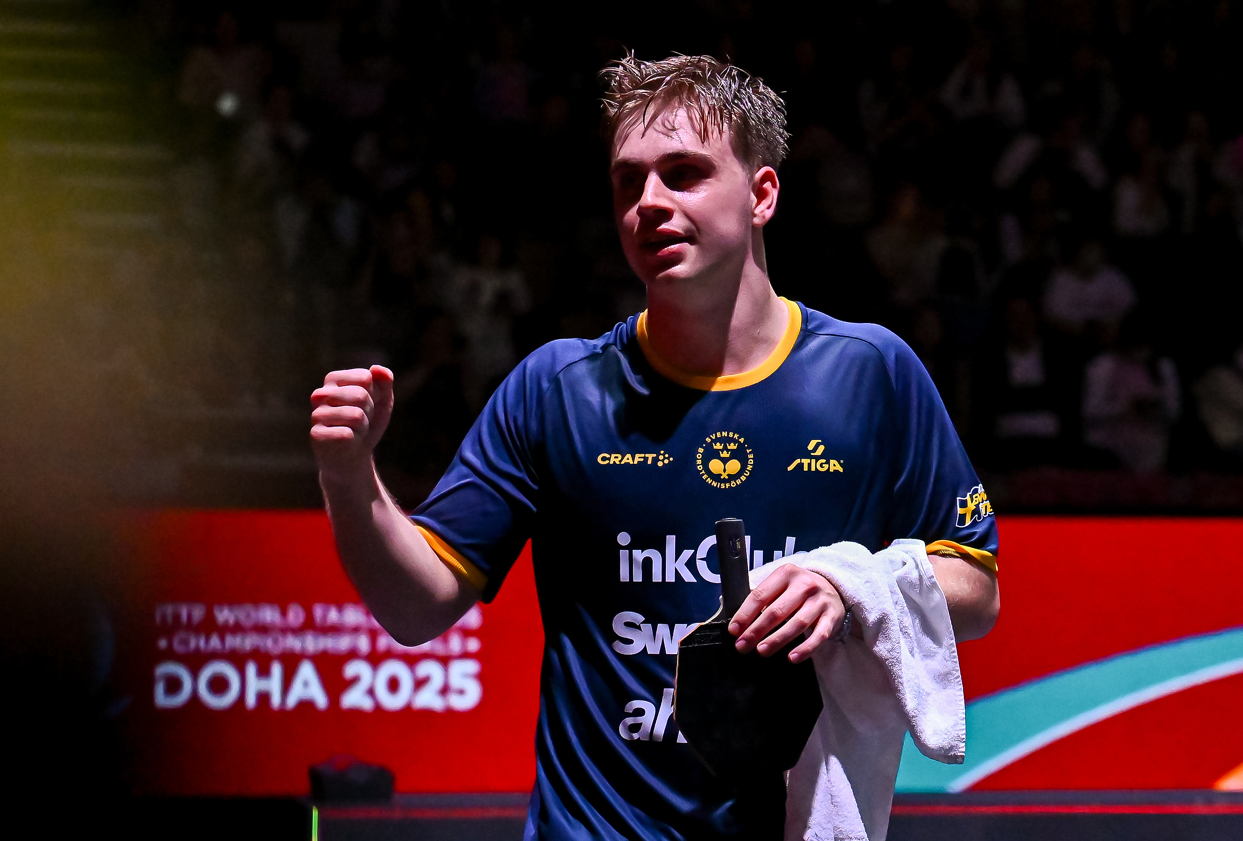 包含法国力克瑞士晋级半决赛，遥遥领先对手的词条