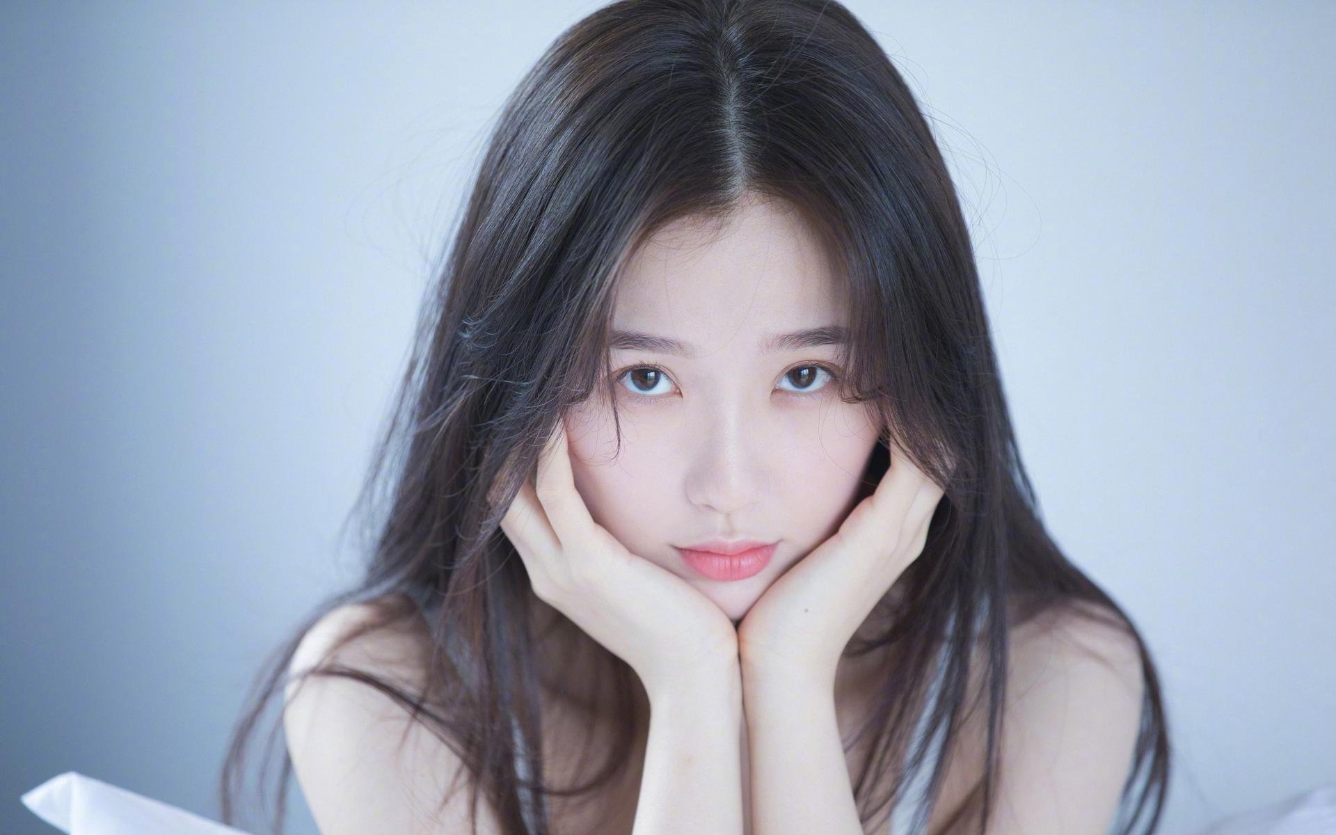 一夜擎天,切特·霍姆格伦与那场评分拉满的季后赛洗礼