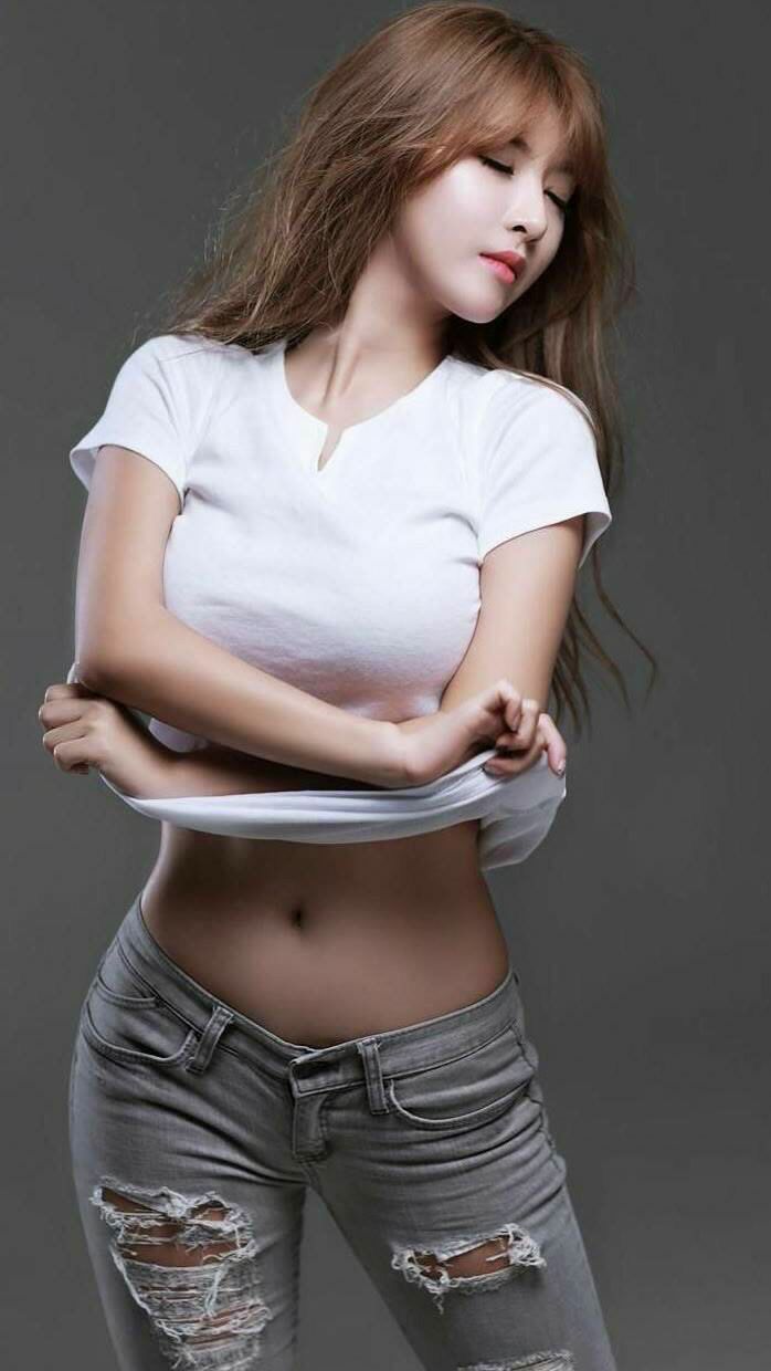 波兰爆冷击败几内亚，巴斯托尼关键先生闪耀全场，谱写足球新篇章